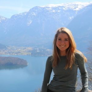 Meet your Posher, Brooke!